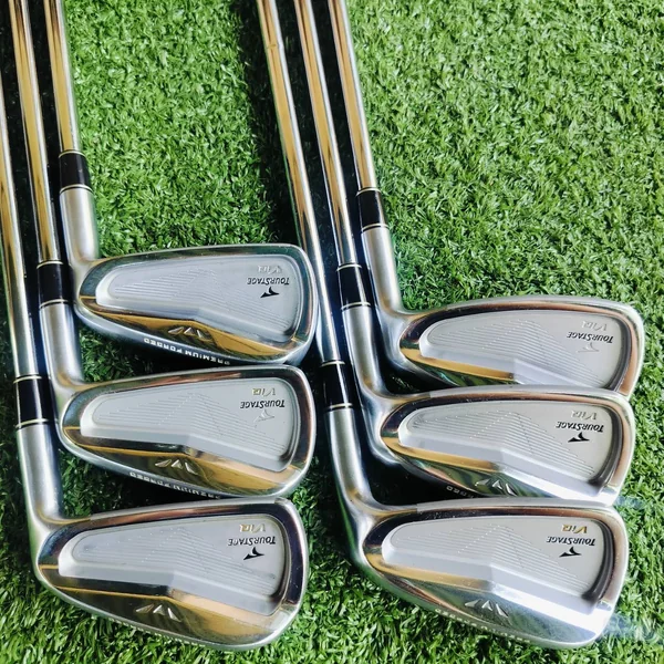 ชุดเหล็ก TOURSTAGE VIQ วัสดุ PREMIUM FORGED สวยจัด ตีนุ่มแบบจัดๆ และตีง่าย พรีเมี่ยมจริง มี CAVITY ช่วยให้ตีง่ายขึ้น และ ตีตรงอย่างมากเลยค่ะ แน่นๆ สปินดีด้วย ก้าน NS PRO V90 FLEX R เบา 90 กรัม ไม้กอล์ฟพรีเมี่ยมมือสอง ของแท้ By NakaraLuxurious image 2 ชุดเหล็ก TOURSTAGE VIQ วัสดุ PREMIUM FORGED สวยจัด ตีนุ่มแบบจัดๆ และตีง่าย พรีเมี่ยมจริง มี CAVITY ช่วยให้ตีง่ายขึ้น และ ตีตรงอย่างมากเลยค่ะ แน่นๆ สปินดีด้วย ก้าน NS PRO V90 FLEX R เบา 90 กรัม ไม้กอล์ฟพรีเมี่ยมมือสอง ของแท้ By NakaraLuxurious image 2