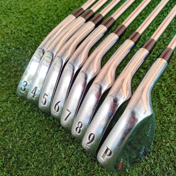 ชุดเหล็ก TITLELIST 695MB FORGED มีเหล็ก 3-9 เเละ PW สภาพสวยเดิมๆ ก้าน DYNAMIC GOLD S200 เหล็ก FORGED ระดับพรีเมี่ยม ไม้กอล์ฟมือสอง ของแท้ BY NakaraLuxurious image 3 ชุดเหล็ก TITLELIST 695MB FORGED มีเหล็ก 3-9 เเละ PW สภาพสวยเดิมๆ ก้าน DYNAMIC GOLD S200 เหล็ก FORGED ระดับพรีเมี่ยม ไม้กอล์ฟมือสอง ของแท้ BY NakaraLuxurious image 3