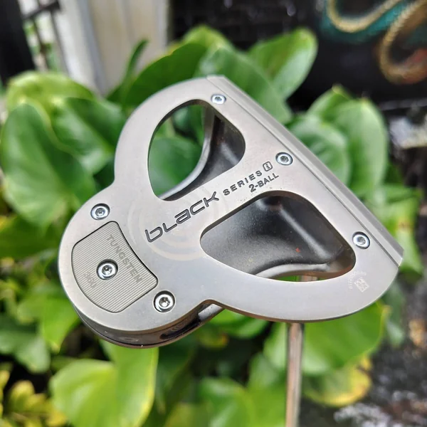 PUTTER ODYSSEY 2-BALL BLACK SERIES ความยาว 34 นิ้ว สร้างบล๊านซ์ด้วยการเพิ่ม วัสดุทังสเตน ทำให้ชดเชยความผิดพลาดสูงขึ้นมาก หน้าพัตเตอร์พิเศษแบบนุ่ม ไม้กอล์ฟพรีเมี่ยมมือสอง ของแท้ By NakaraLuxurious image 2 PUTTER ODYSSEY 2-BALL BLACK SERIES ความยาว 34 นิ้ว สร้างบล๊านซ์ด้วยการเพิ่ม วัสดุทังสเตน ทำให้ชดเชยความผิดพลาดสูงขึ้นมาก หน้าพัตเตอร์พิเศษแบบนุ่ม ไม้กอล์ฟพรีเมี่ยมมือสอง ของแท้ By NakaraLuxurious image 2