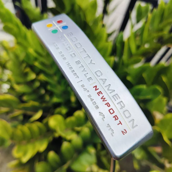 PUTTER SCOTTY CAMERON STUDIO DESIGND NEWPORT2 ความยาว 34 นิ้ว COVER แท้เดิม รุ่นดังที่สุด ยอดนิยมสูงสุดของ CAMERON ไม้กอล์ฟพรีเมี่ยมมือสอง ของแท้ By NakaraLuxurious image 2 PUTTER SCOTTY CAMERON STUDIO DESIGND NEWPORT2 ความยาว 34 นิ้ว COVER แท้เดิม รุ่นดังที่สุด ยอดนิยมสูงสุดของ CAMERON ไม้กอล์ฟพรีเมี่ยมมือสอง ของแท้ By NakaraLuxurious image 2