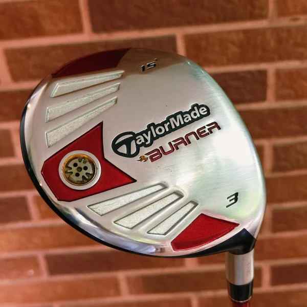 3W TaylorMade Burner องศา 15 เร่งสปีดเต็มพิกัด ชดเชยความผิดพลาดสูงสุดด้วยดีไซน์ทรงสามเหลี่ยม image 2 3W TaylorMade Burner องศา 15 เร่งสปีดเต็มพิกัด ชดเชยความผิดพลาดสูงสุดด้วยดีไซน์ทรงสามเหลี่ยม image 2