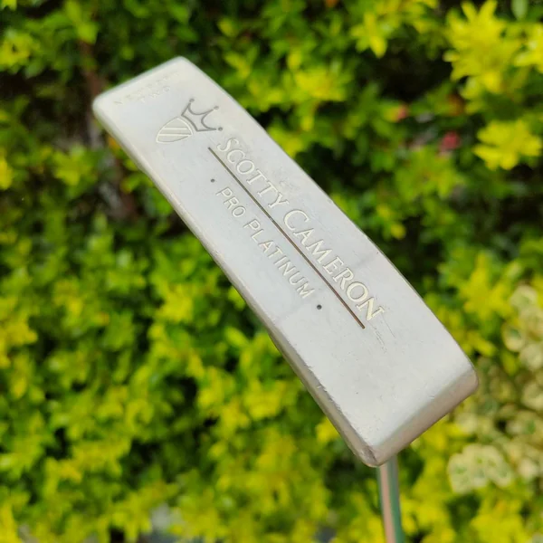 PUTTER SCOTTY CAMERON PRO PLATINUM รุ่นดังที่สุด NEWPORT TWO ยาว 34 นิ้ว พร้อม COVER เดิมตรงรุ่นของแท้ , วัสดุพรีเมี่ยม , พัตต์เกาะไลน์ หน้า MILLED น้ำหนักดี!!! ไม้กอล์ฟมือสอง ของแท้ BY NakaraLuxurious image 1 PUTTER SCOTTY CAMERON PRO PLATINUM รุ่นดังที่สุด NEWPORT TWO ยาว 34 นิ้ว พร้อม COVER เดิมตรงรุ่นของแท้ , วัสดุพรีเมี่ยม , พัตต์เกาะไลน์ หน้า MILLED น้ำหนักดี!!! ไม้กอล์ฟมือสอง ของแท้ BY NakaraLuxurious image 1