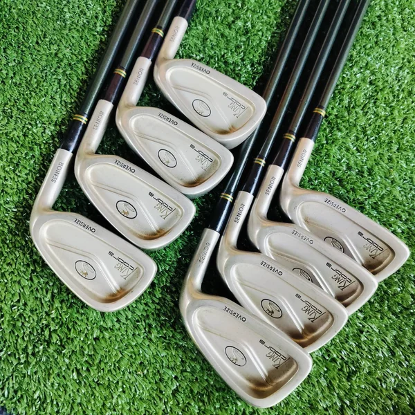  ชุดเหล็ก KING COBRA OVERSIZE รุ่นนี้ทำออกมาสำหรับ SENIOR โดยเฉพาะ น้ำหนักเบามาก ใบใหญ่ ตีง่าย ตีไกลมากๆ ไม้กอล์ฟพรีเมี่ยมมือสอง ของแท้ By NakaraLuxurious   image 1