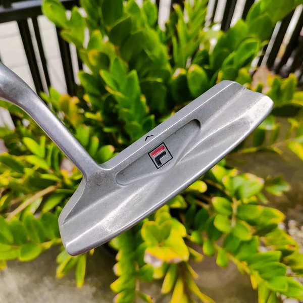  PUTTER FILA SCALPEL V ความยาว 34 นิ้ว หน้า MILLED ลึก ทำให้เกาะไลน์มากๆ พัตต์แม่นยำ น้ำหนักดีมาก ก้านกราไฟต์ ไม้กอล์ฟพรีเมี่ยมมือสอง ของแท้ By NakaraLuxurious   image 4
