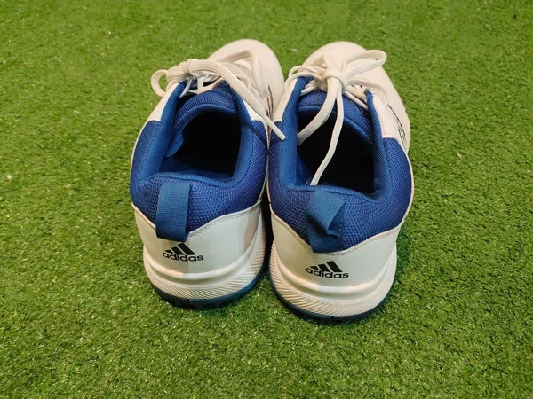  รองเท้ากอล์ฟมือสอง Adidas   image 4