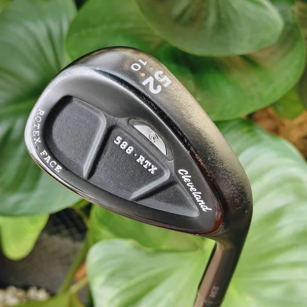 WEDGE CLEVELAND 588 RTX 52° | Bounce 10 ร่อง RTX สปินจัด คุมระยะชิพเป๊ะ ⛳🔥 image 1 WEDGE CLEVELAND 588 RTX 52° | Bounce 10 ร่อง RTX สปินจัด คุมระยะชิพเป๊ะ ⛳🔥 image 1