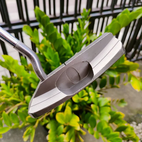 PUTTER DOMES 30th ความยาว 34 นิ้ว พัตเตอร์ที่ออกแบบระดับเทพ หน้า MILLED ละเอีด สร้างสิ่งพิเศษ ไม้กอล์ฟพรีเมี่ยมมือสอง ของแท้ By NakaraLuxurious image 2 PUTTER DOMES 30th ความยาว 34 นิ้ว พัตเตอร์ที่ออกแบบระดับเทพ หน้า MILLED ละเอีด สร้างสิ่งพิเศษ ไม้กอล์ฟพรีเมี่ยมมือสอง ของแท้ By NakaraLuxurious image 2