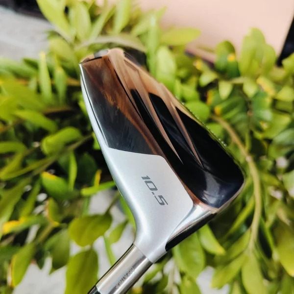  Driver Taylormade XR องศา 10.5 เป็นตัวพรีเมี่ยมสูงสุดของแบรนด์ และเป็นตัว JDM เน้นขายในประเทศญี่ปุ่น เหมาะกับวงสวิงเอเชียโดยเฉพาะ สภาพสวยๆนางฟ้า ก้าน RE*AX PREMIUM FLEX R ไม้กอล์ฟพรีเมี่ยมมือสอง ของแท้ By NakaraLuxurious   image 3