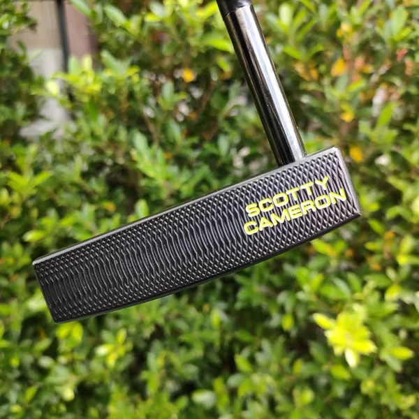 PUTTER Scotty Cameron Holiday Collection Jet Setter H-12 Limited to 750 34" มีแค่ 750 ชิ้น สภาพสวยนางฟ้า image 3 PUTTER Scotty Cameron Holiday Collection Jet Setter H-12 Limited to 750 34" มีแค่ 750 ชิ้น สภาพสวยนางฟ้า image 3