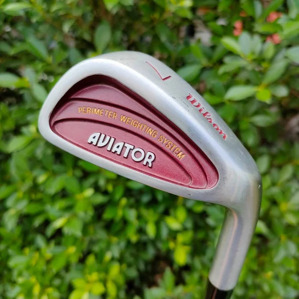 **ไม้กอล์ฟสำหรับผู้หญิง** เหล็ก 7 WILSON AVIATOR PERIMETER WEIGHTING SYSTEM ก้าน WILSON HIGH POWER FLEX L image 1 **ไม้กอล์ฟสำหรับผู้หญิง** เหล็ก 7 WILSON AVIATOR PERIMETER WEIGHTING SYSTEM ก้าน WILSON HIGH POWER FLEX L image 1