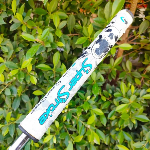 PUTTER KASCO MILED CNC KP-03 ความยาว 35 นิ้ว กริป SUPER STROKE ก้าน SILVER WING KASCO การกระจายน้ำหนักได้ดีอย่างลงตัว ไม้กอล์ฟมือสอง ของแท้ BY NakaraLuxurious image 6 PUTTER KASCO MILED CNC KP-03 ความยาว 35 นิ้ว กริป SUPER STROKE ก้าน SILVER WING KASCO การกระจายน้ำหนักได้ดีอย่างลงตัว ไม้กอล์ฟมือสอง ของแท้ BY NakaraLuxurious image 6