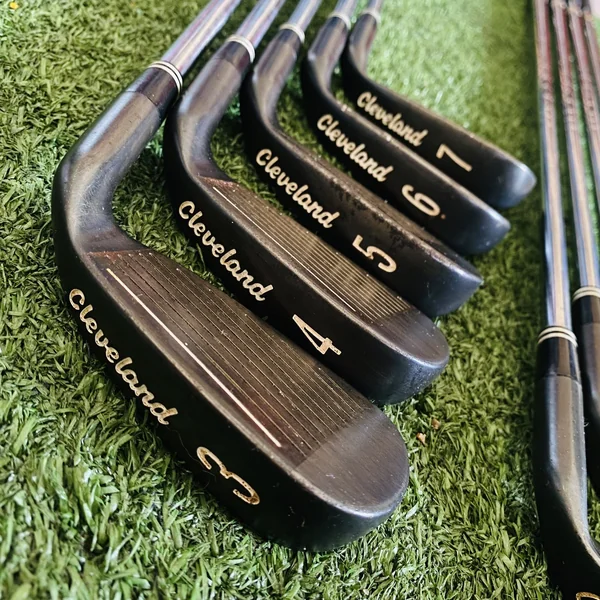 ไม้กอล์ฟมือซ้าย ชุดเหล็ก Cleveland TA5 🔥⛳ ฟีลตีแน่น ตีง่ายสวิงสบาย ช่วยให้ตีง่าย ครบชุด🥇แบรนคุณภาพ image 5 ไม้กอล์ฟมือซ้าย ชุดเหล็ก Cleveland TA5 🔥⛳ ฟีลตีแน่น ตีง่ายสวิงสบาย ช่วยให้ตีง่าย ครบชุด🥇แบรนคุณภาพ image 5