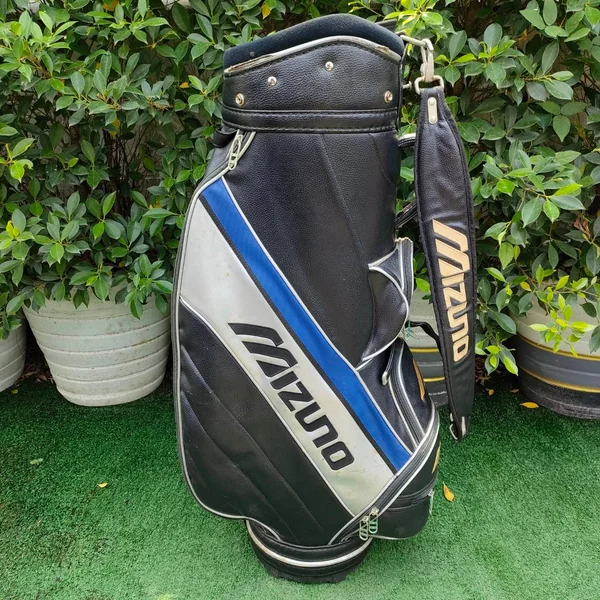 ถุงกอล์ฟ MIZUNO มือสอง สภาพสวยสมบูรณ์เลยครับ image 4 ถุงกอล์ฟ MIZUNO มือสอง สภาพสวยสมบูรณ์เลยครับ image 4