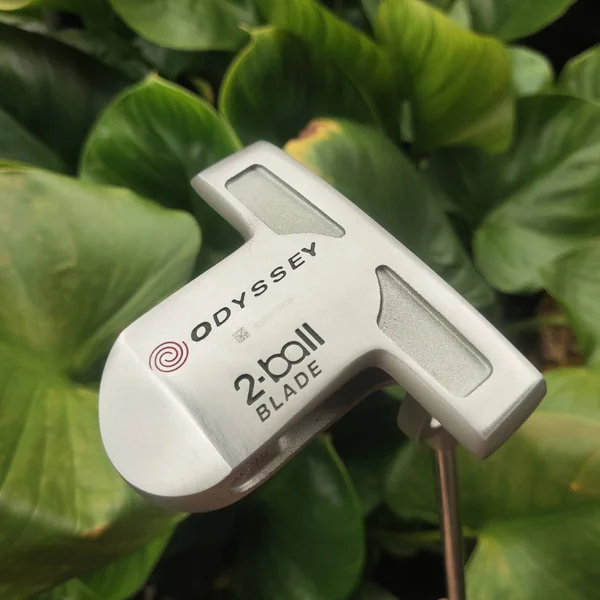PUTTER Odyssey White Hot 2-Ball Blade ผสมผสานการจัดแนวที่แม่นยำของรุ่น 2-Ball เข้ากับรูปทรง Blade ที่เพรียวบาง ไม้กอล์ฟมือสอง image 2 PUTTER Odyssey White Hot 2-Ball Blade ผสมผสานการจัดแนวที่แม่นยำของรุ่น 2-Ball เข้ากับรูปทรง Blade ที่เพรียวบาง ไม้กอล์ฟมือสอง image 2