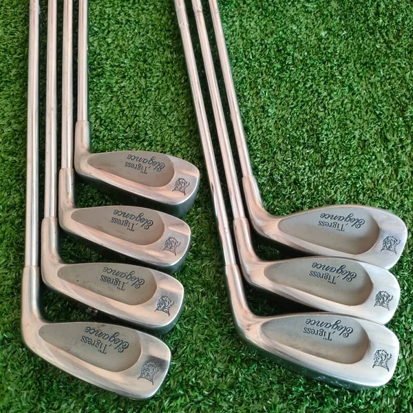  ** ไม้กอล์ฟสำหรับผู้หญิง ** ชุดเหล็ก LYNX TIGRESS ELEGANCE LADY มีเหล็ก 4-9 เเละ SW   image 2