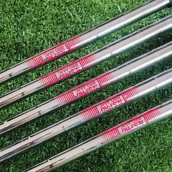 ชุดเหล็ก TITLEIST T300 (2022) ตีไกล ตีง่าย ชุดแบบ COMBO พัฒนาเกมการเล่นได้มากเป็นพิเศษ บเคลื่อนด้วยพลังจากเทคโนโลยี Max Impact ก้อนโพลีเมอร์ที่ถูกซ่อนอยู่ภายใน ไม้กอล์ฟพรีเมี่ยมมือสอง ของแท้ By NakaraLuxurious image 10 ชุดเหล็ก TITLEIST T300 (2022) ตีไกล ตีง่าย ชุดแบบ COMBO พัฒนาเกมการเล่นได้มากเป็นพิเศษ บเคลื่อนด้วยพลังจากเทคโนโลยี Max Impact ก้อนโพลีเมอร์ที่ถูกซ่อนอยู่ภายใน ไม้กอล์ฟพรีเมี่ยมมือสอง ของแท้ By NakaraLuxurious image 10
