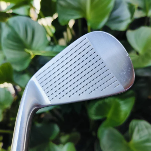  เหล็ก 4 Taylormade MC FORGED เป็นเหล็ก FORGED สุดนุ่มและมี CAVITY เพื่อให้ตีง่ายมากขึ้น ไม้กอล์ฟพรีเมี่ยมมือสอง ของแท้ By NakaraLuxurious   image 3