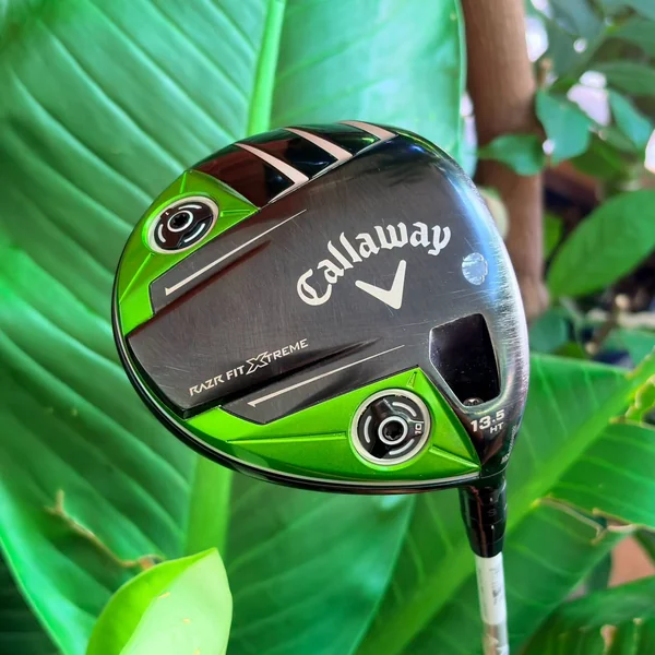 ไม้กอล์ฟผู้หญิง Driver Callaway RAZR Fit Xtreme สวิงเบาสบาย ปลดล็อกระยะทีออฟให้ลอยเด่นอย่างง่ายดาย image 1 ไม้กอล์ฟผู้หญิง Driver Callaway RAZR Fit Xtreme สวิงเบาสบาย ปลดล็อกระยะทีออฟให้ลอยเด่นอย่างง่ายดาย image 1