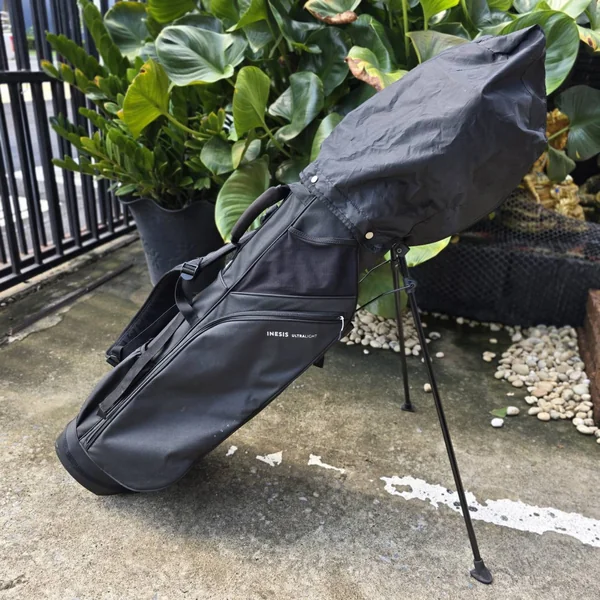 Golf stand bag - INESIS Ultralight ถุงกอล์ฟมีขาตั้งน้ำหนักเบาเป็นพิเศษจากอิเนซิส image 1 Golf stand bag - INESIS Ultralight ถุงกอล์ฟมีขาตั้งน้ำหนักเบาเป็นพิเศษจากอิเนซิส image 1