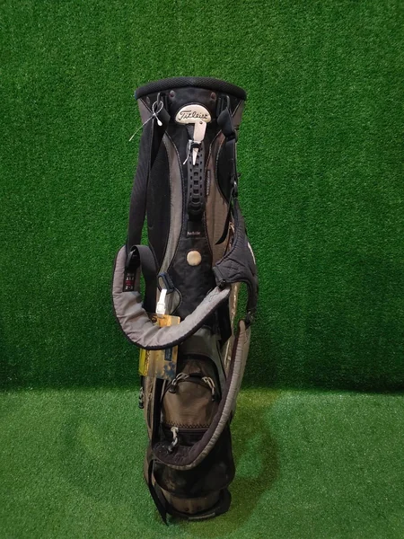 ถุงกอล์ฟ Titleist ขาตั้ง image 5 ถุงกอล์ฟ Titleist ขาตั้ง image 5