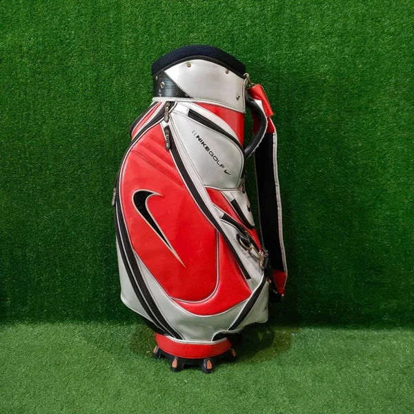 ถุงกอล์ฟ NIKE ของแท้ image 2 ถุงกอล์ฟ NIKE ของแท้ image 2