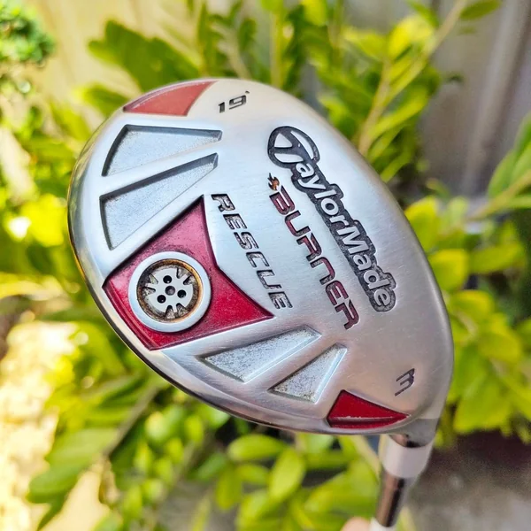  HYBRID3 TAYLORMADE BURNER RESCUE องศา 19 ก้าน RE*AX SUPERFAS FLEX R รุ่นนี้กระดองเคฟล่า ตีลูกลอยง่ายและแม่นยำ ทั้งยังชดเชยความผิดพลาดสูง ระยะดี ไม้กอล์ฟพรีเมี่ยมมือสอง ของแท้ By NakaraLuxurious   image 1