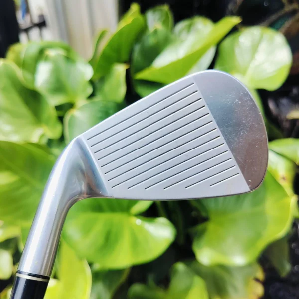 ชุดเหล็ก TOURSTAGE VIQ วัสดุ PREMIUM FORGED สวยจัด ตีนุ่มแบบจัดๆ และตีง่าย พรีเมี่ยมจริง มี CAVITY ช่วยให้ตีง่ายขึ้น และ ตีตรงอย่างมากเลยค่ะ แน่นๆ สปินดีด้วย ก้าน NS PRO V90 FLEX R เบา 90 กรัม ไม้กอล์ฟพรีเมี่ยมมือสอง ของแท้ By NakaraLuxurious image 11 ชุดเหล็ก TOURSTAGE VIQ วัสดุ PREMIUM FORGED สวยจัด ตีนุ่มแบบจัดๆ และตีง่าย พรีเมี่ยมจริง มี CAVITY ช่วยให้ตีง่ายขึ้น และ ตีตรงอย่างมากเลยค่ะ แน่นๆ สปินดีด้วย ก้าน NS PRO V90 FLEX R เบา 90 กรัม ไม้กอล์ฟพรีเมี่ยมมือสอง ของแท้ By NakaraLuxurious image 11