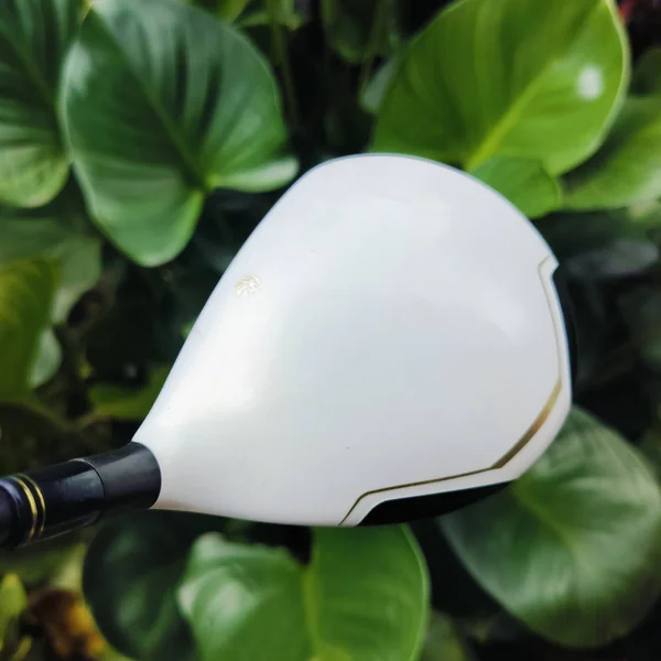 FW3 TAYLORMADE GLOIRE G ก้านกราไฟต์ GLOIRE G FLEX S GLOIRE เป็นซีรี่พรีเมี่ยมสูงสุดของ แบรนด์ Taylormade เน้นขายในญี่ปุ่น ไม้กอล์ฟพรีเมี่ยมมือสอง ของแท้ By NakaraLuxurious   image 5