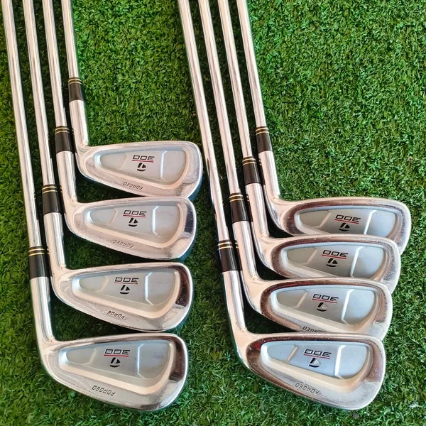  ชุดเหล็ก TAYLORMADE 300 FORGED มีเหล็ก 3-9 เเละ PW สุดยอดของ FORGED ชุดนี้คือชุดที่เป็นตำนานของ Taylormade สร้างโดย MIURA สุดยอดอันดับ 1 ของโลก ไม้กอล์ฟมือสอง ของแท้ BY NakaraLuxurious   image 2
