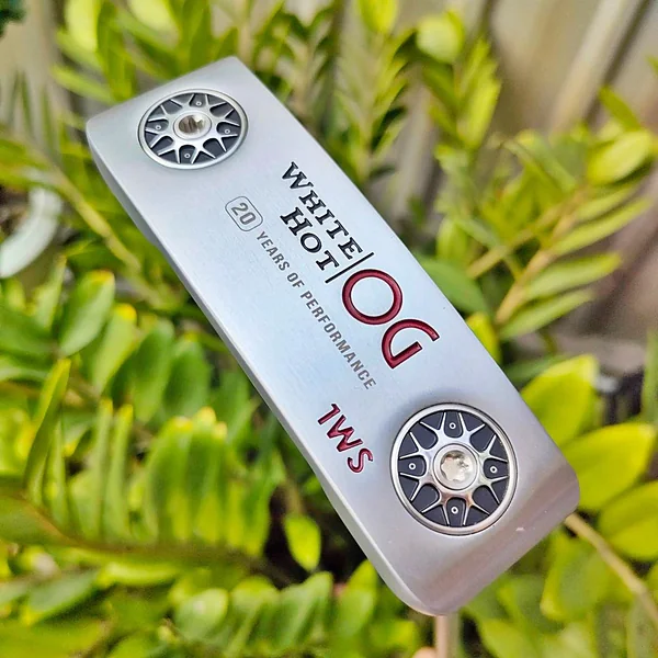 PUTTER ODYSSEY WHITE HOT OG 1WS ความยาว 34 นิ้ว สภาพสวยระดับนางฟ้า มี COVER แท้เดิมๆ ไม้กอล์ฟพรีเมี่ยมมือสอง ของแท้ By NakaraLuxurious image 1 PUTTER ODYSSEY WHITE HOT OG 1WS ความยาว 34 นิ้ว สภาพสวยระดับนางฟ้า มี COVER แท้เดิมๆ ไม้กอล์ฟพรีเมี่ยมมือสอง ของแท้ By NakaraLuxurious image 1