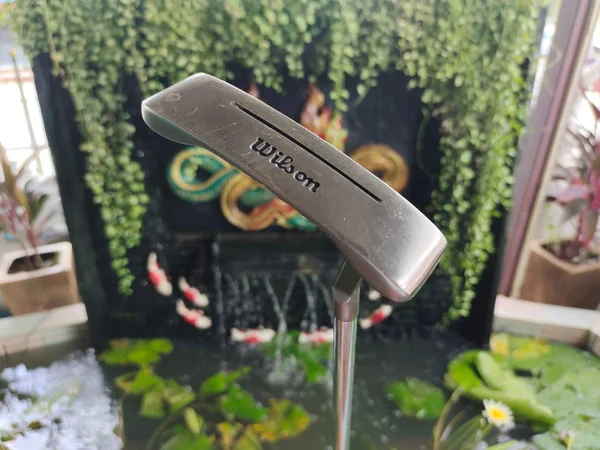 PUTTER WILSON DEEPRED image 1 PUTTER WILSON DEEPRED image 1