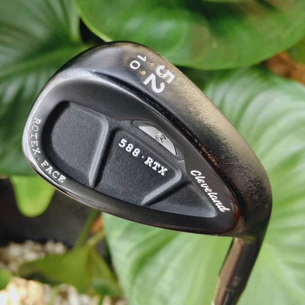 WEDGE CLEVELAND 588 RTX 52° | Bounce 10 ร่อง RTX สปินจัด คุมระยะชิพเป๊ะ ⛳🔥 image 2 WEDGE CLEVELAND 588 RTX 52° | Bounce 10 ร่อง RTX สปินจัด คุมระยะชิพเป๊ะ ⛳🔥 image 2