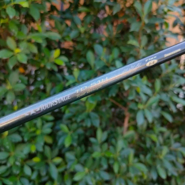 DRIVER TOURSTAGE V800 ก้าน TOURSTAGE TD 51 H FLEX R หัวใหญ่ เร่งสปีดได้ดีมาก ตีตรงมากๆ **มีตำหนินิดหน่อย** image 5 DRIVER TOURSTAGE V800 ก้าน TOURSTAGE TD 51 H FLEX R หัวใหญ่ เร่งสปีดได้ดีมาก ตีตรงมากๆ **มีตำหนินิดหน่อย** image 5