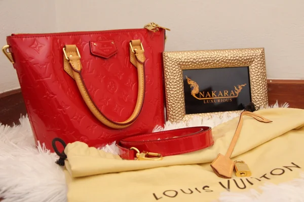 NAKARA LUXURIOUS USED!! สภาพนางฟ้า LOUIS VUITTON VERNI MONTEBLLO PM ปี14 ของแท้ 100% image 1 NAKARA LUXURIOUS USED!! สภาพนางฟ้า LOUIS VUITTON VERNI MONTEBLLO PM ปี14 ของแท้ 100% image 1