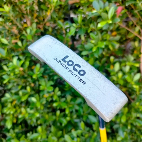 ***ไม้กอล์ฟสำหรับเด็ก*** PUTTER DUNLOP LOCO JUNIOR ความยาว 28 นิ้ว ก้าน DUNLOP LOCO ทรงสแตนดาร์ด สวยเดิมๆเลยครับ image 1 ***ไม้กอล์ฟสำหรับเด็ก*** PUTTER DUNLOP LOCO JUNIOR ความยาว 28 นิ้ว ก้าน DUNLOP LOCO ทรงสแตนดาร์ด สวยเดิมๆเลยครับ image 1
