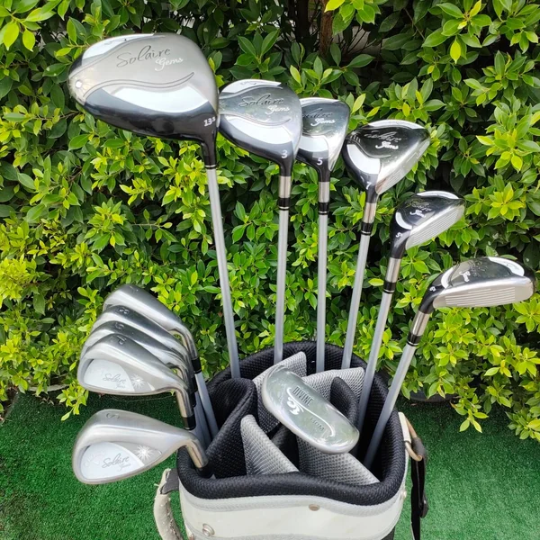 **ไม้กอล์ฟครบชุดสำหรับผู้หญิง** FULLSET CALLAWAY SOLAIRE GEMS ชุดใหญ่!! หัวไม้ 6 หัว!! ไม้สุดพรีเมี่ยม!! COVER ครบชุด วัสดุสุดพรีเมี่ยม!! ไม้กอล์ฟมือสอง ของแท้ BY NakaraLuxurious image 1 **ไม้กอล์ฟครบชุดสำหรับผู้หญิง** FULLSET CALLAWAY SOLAIRE GEMS ชุดใหญ่!! หัวไม้ 6 หัว!! ไม้สุดพรีเมี่ยม!! COVER ครบชุด วัสดุสุดพรีเมี่ยม!! ไม้กอล์ฟมือสอง ของแท้ BY NakaraLuxurious image 1