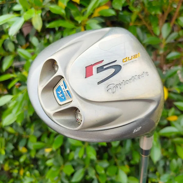 ** ไม้กอล์ฟสำหรับผู้หญิง ** DRIVER TAYLORMADE R5 DUAL องศา12 ก้าน M.A.S2 FLEX L image 1 ** ไม้กอล์ฟสำหรับผู้หญิง ** DRIVER TAYLORMADE R5 DUAL องศา12 ก้าน M.A.S2 FLEX L image 1