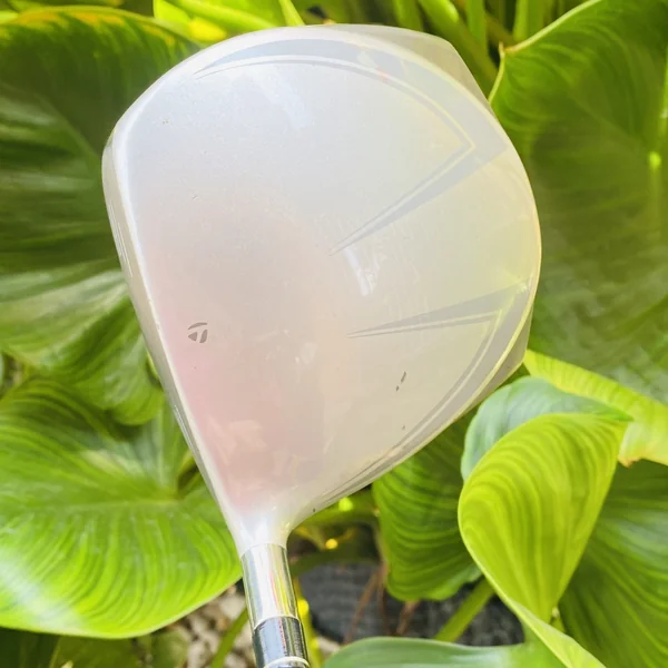 DRIVER TAYLORMADE XR องศา 10.5🏌️♂️✨ตีง่าย ได้ระยะไกล รูปทรงหัวสี่เหลี่ยมช่วยให้ทุกช็อตมีความเสถียร image 5 DRIVER TAYLORMADE XR องศา 10.5🏌️♂️✨ตีง่าย ได้ระยะไกล รูปทรงหัวสี่เหลี่ยมช่วยให้ทุกช็อตมีความเสถียร image 5