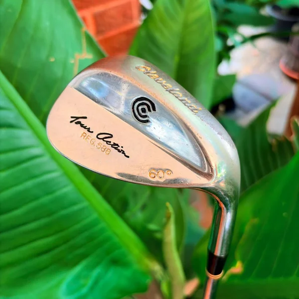 WEDGE Cleveland Tour Action REG.588 Loft 60° คอนโทรลลูกสั้นระดับมาสเตอร์พีซ image 2 WEDGE Cleveland Tour Action REG.588 Loft 60° คอนโทรลลูกสั้นระดับมาสเตอร์พีซ image 2
