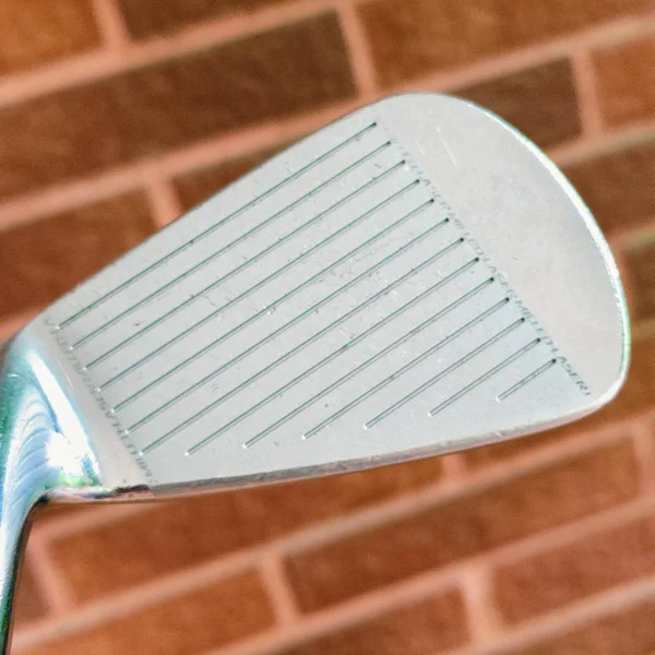 IRON SET SRIXON Z725 FORGED Laser Milling** เทคโนโลยีเพิ่มความหยาบและแรงเสียดทานบนหน้าไม้ image 11 IRON SET SRIXON Z725 FORGED Laser Milling** เทคโนโลยีเพิ่มความหยาบและแรงเสียดทานบนหน้าไม้ image 11
