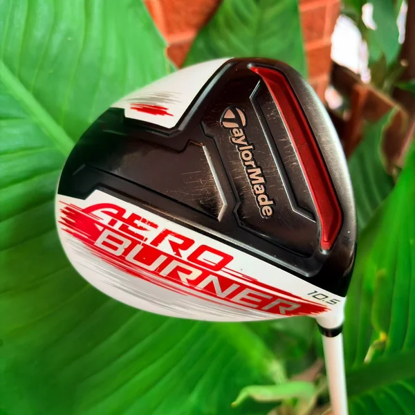 DRIVER TaylorMade AeroBurner 10.5 องศา ที่สุดแห่งความเร็วและหลักอากาศพลศาสตร์ขั้นสุด image 2 DRIVER TaylorMade AeroBurner 10.5 องศา ที่สุดแห่งความเร็วและหลักอากาศพลศาสตร์ขั้นสุด image 2
