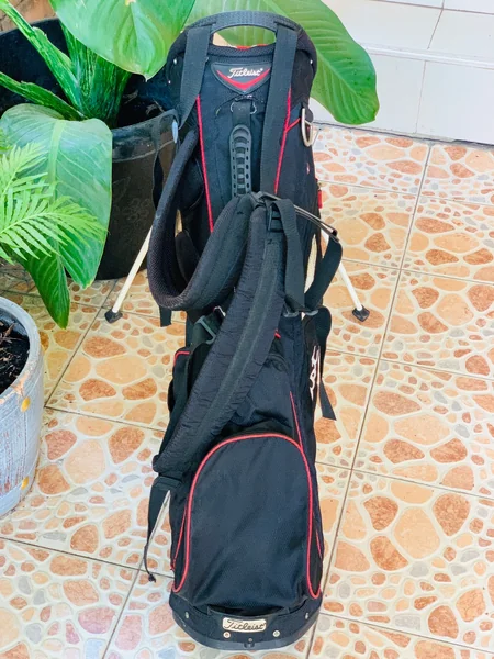 ถุงกอล์ฟขาตั้ง Titleist พิเศษ!!! รุ่น 14 ช่อง image 2 ถุงกอล์ฟขาตั้ง Titleist พิเศษ!!! รุ่น 14 ช่อง image 2