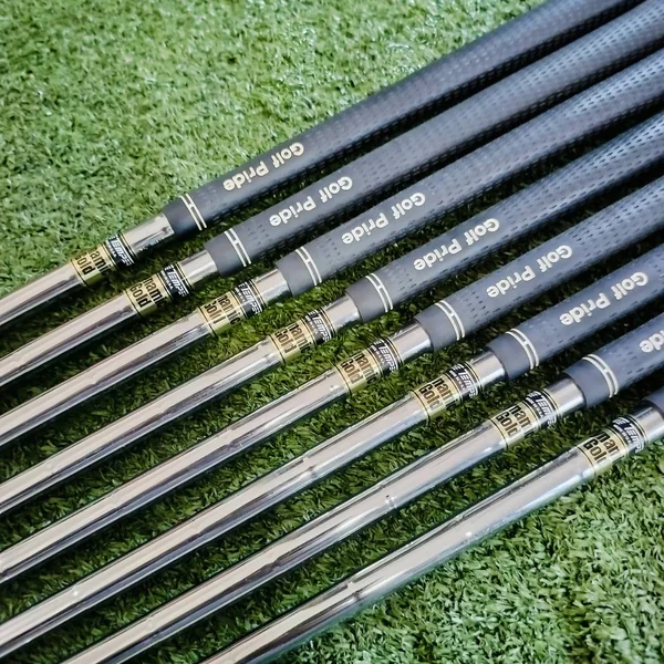 ชุดเหล็ก NIKE CCI FORGED มีเหล็ก 3 4 5 6 7 8 9 เเละ PW ก้าน DYNAMIC GOLD S300 สภาพเดืมๆ ตีง่าย ตัว FORGED วัสดุพรีเมี่ยม นุ่มมาก และเป็นเหล็กที่ตีมันส์มากๆเลยค่ะ ไม้กอล์ฟพรีเมี่ยมมือสอง ของแท้ By NakaraLuxurious image 9 ชุดเหล็ก NIKE CCI FORGED มีเหล็ก 3 4 5 6 7 8 9 เเละ PW ก้าน DYNAMIC GOLD S300 สภาพเดืมๆ ตีง่าย ตัว FORGED วัสดุพรีเมี่ยม นุ่มมาก และเป็นเหล็กที่ตีมันส์มากๆเลยค่ะ ไม้กอล์ฟพรีเมี่ยมมือสอง ของแท้ By NakaraLuxurious image 9
