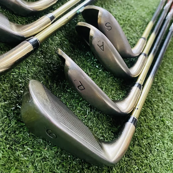 🔥IRON SET PRGR iD NABLA RED (GOLD EDITION) 🏆ของใหม่ชุดนี้ที่ญี่ปุ่นแพงมากๆ ตีดีมากก มีแผ่นหน้าเด้ง image 8 🔥IRON SET PRGR iD NABLA RED (GOLD EDITION) 🏆ของใหม่ชุดนี้ที่ญี่ปุ่นแพงมากๆ ตีดีมากก มีแผ่นหน้าเด้ง image 8