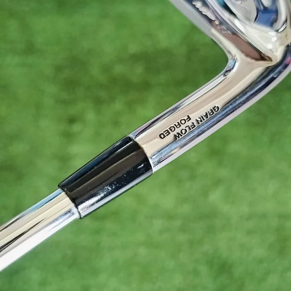 ชุดเหล็ก MIZUNO MP69 FORGED ก้าน NS PRO 950 FLEX S สภาพสวยจัด!!! วัสดุ GRAIN FLOW FORGED 1025E “Pure Select” เป็นรูปทรงเบลดที่ลงตัวมากที่สุด ไม้กอล์ฟพรีเมี่ยมมือสอง ของแท้ By NakaraLuxurious image 12 ชุดเหล็ก MIZUNO MP69 FORGED ก้าน NS PRO 950 FLEX S สภาพสวยจัด!!! วัสดุ GRAIN FLOW FORGED 1025E “Pure Select” เป็นรูปทรงเบลดที่ลงตัวมากที่สุด ไม้กอล์ฟพรีเมี่ยมมือสอง ของแท้ By NakaraLuxurious image 12