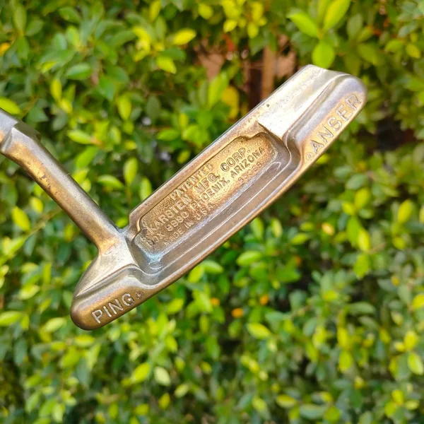 PUTTER PING ANSER ความยาว 35 นิ้ว ตัวนี้เป็นตัวที่แพงมากๆ วัสดุทองแดงระดับพรีเมี่ยม ไม้กอล์ฟมือสอง ของแท้ BY NakaraLuxurious image 1 PUTTER PING ANSER ความยาว 35 นิ้ว ตัวนี้เป็นตัวที่แพงมากๆ วัสดุทองแดงระดับพรีเมี่ยม ไม้กอล์ฟมือสอง ของแท้ BY NakaraLuxurious image 1