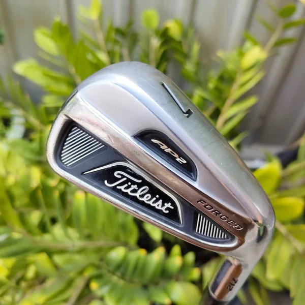  ชุดเหล็ก Titleist AP2 712 ชุดเหล็กประสิทธิภาพสมบูรณ์แบบ เหล็ก FORGED พรีเมี่ยม DUAL CAVITY ตีทั้งนุ่ม ง่าย และได้ระยะที่แม่นยำ ครบเครื่อง ตกหยุดบนกรีน เสียงกระทบลูกเพราะมาก ไม้กอล์ฟพรีเมี่ยมมือสอง ของแท้ By NakaraLuxurious   image 13