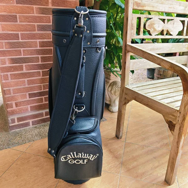 ถุงกอล์ฟ Callaway มือสอง วินเทจ** ✨ **ภายในบุกำมะหยี่** image 4 ถุงกอล์ฟ Callaway มือสอง วินเทจ** ✨ **ภายในบุกำมะหยี่** image 4