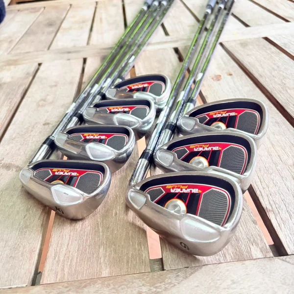IRON SET TAYLORMADE BURNER PLUS เจ้าแห่งระยะทางและพลังการชดเชย หน้าใบ Oversized image 1 IRON SET TAYLORMADE BURNER PLUS เจ้าแห่งระยะทางและพลังการชดเชย หน้าใบ Oversized image 1