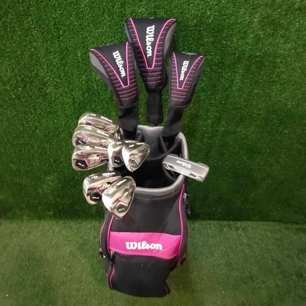 ไม้กอล์ฟครบชุดสำหรับผู้หญิง WILSON ULTRA BLK image 1 ไม้กอล์ฟครบชุดสำหรับผู้หญิง WILSON ULTRA BLK image 1